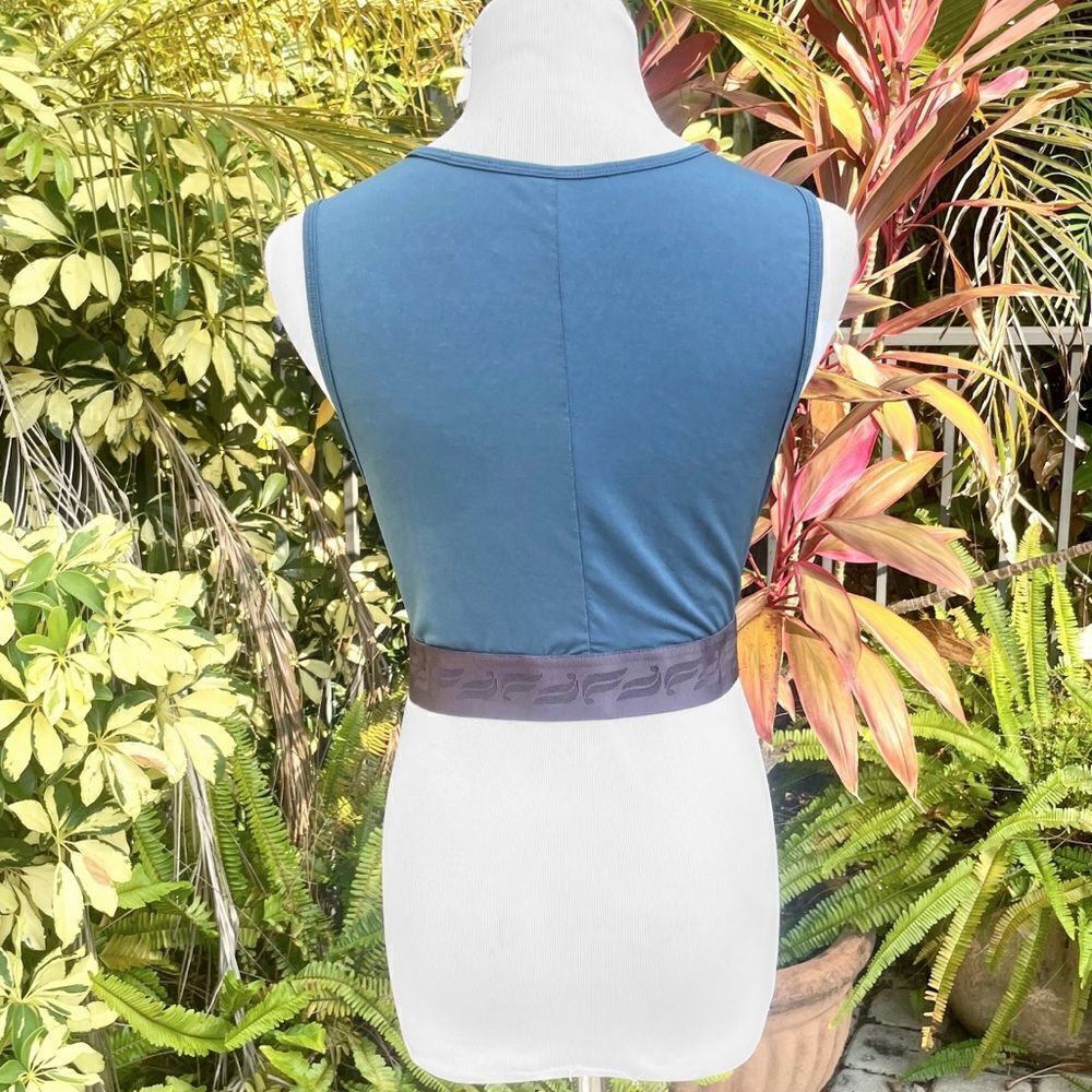 Fabletics Powertouch Light Front Twist Tank - Picture 5 of 7